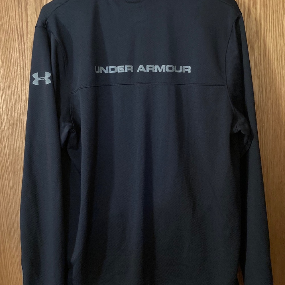 Under Armour.. Lightweight, Zip up
